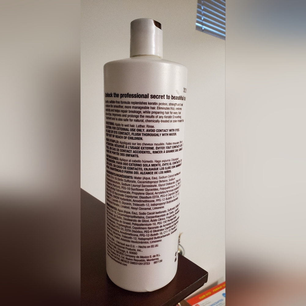 Keratin Smoothing Shampoo - Picture 2 of 3